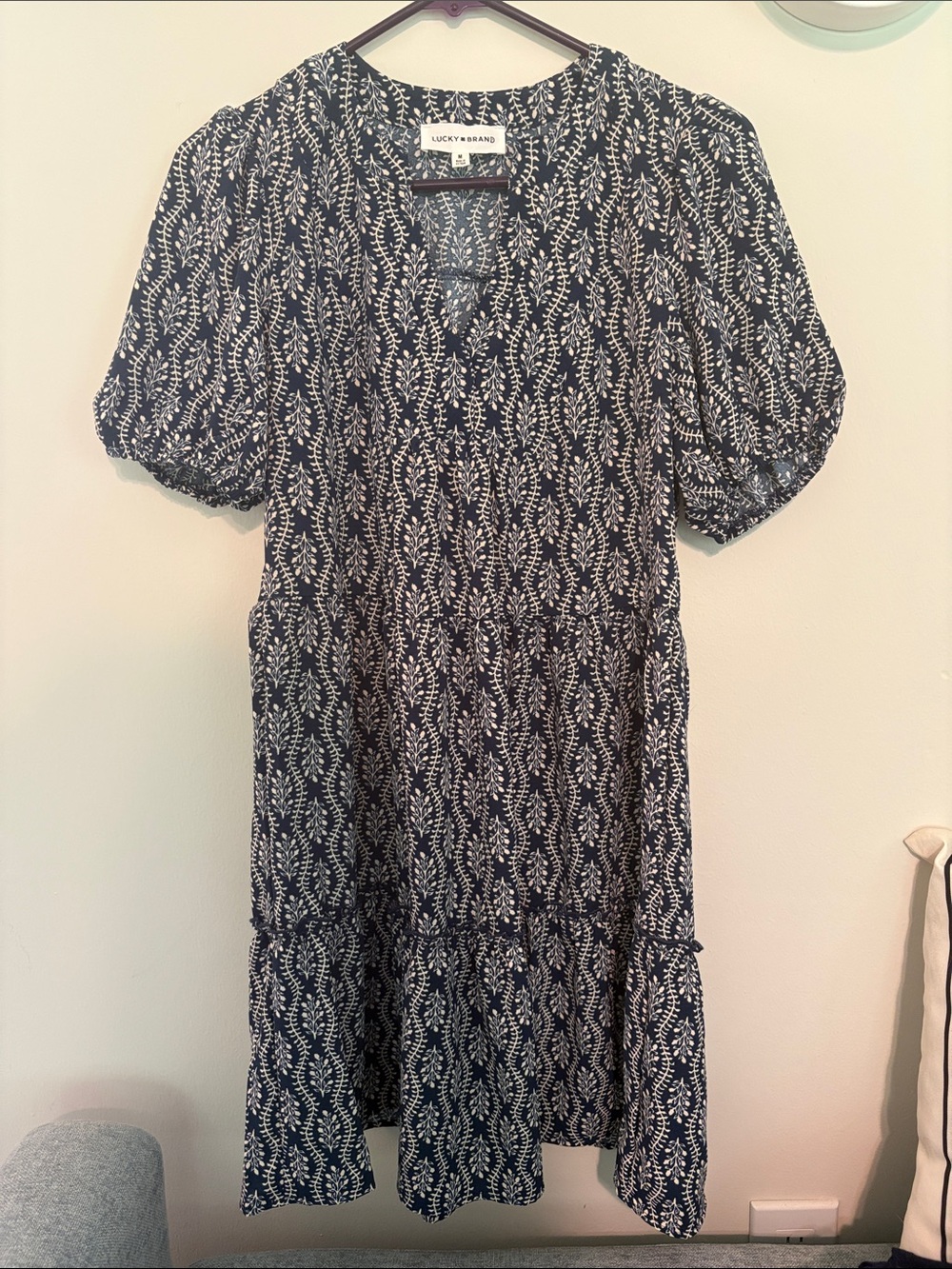 Brand new Lucky Brand Navy and White Floral Tiered Puff-Sleeve Dress